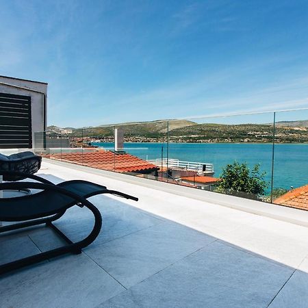 Villa Magna - Seaside Villa With Pool And Sauna Trogir Exterior foto